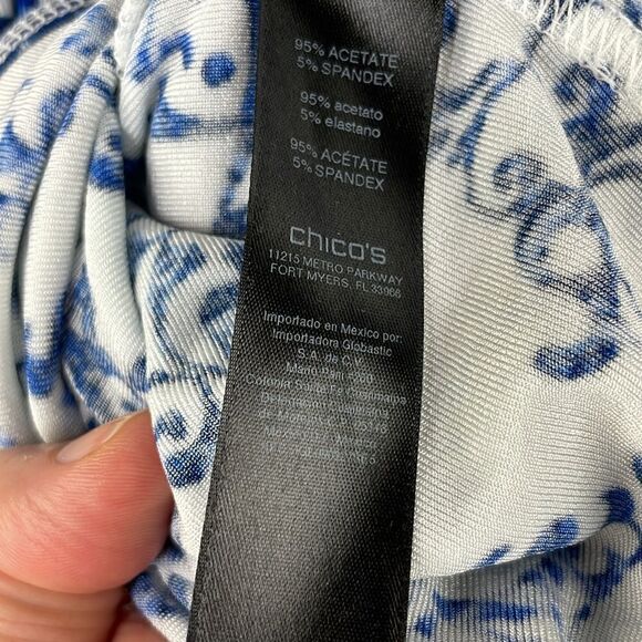 Chico’s TRAVELERS CLASSIC Off-The-Shoulder Top paisley Blue & White size L - Picture 12 of 16